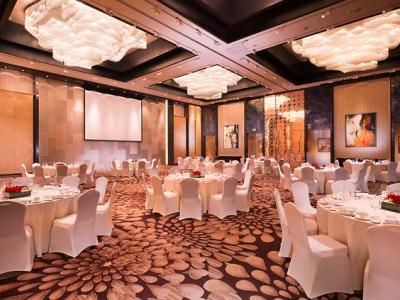 Marriott Pudong East - Only A 30 Minute Drive From 5* Shanghai