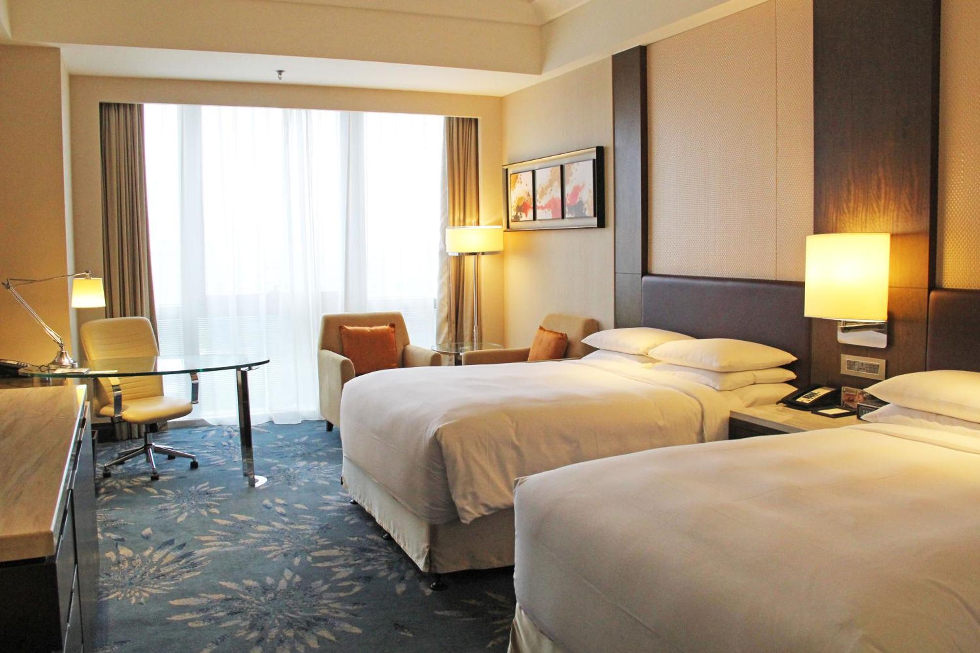 Marriott Pudong East - Only A 30 Minute Drive From Hotel