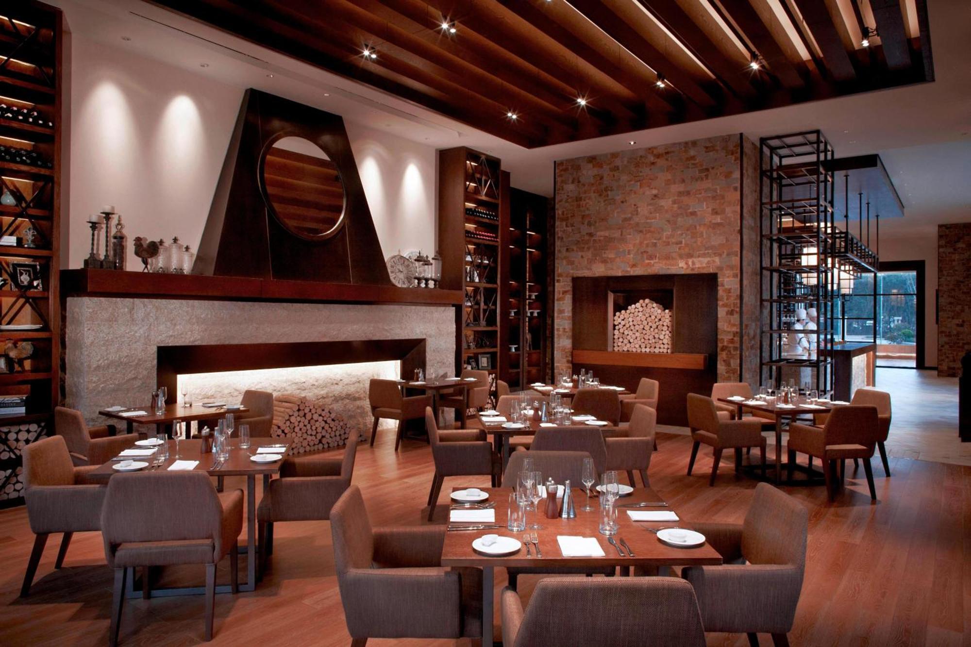 Marriott Pudong East - Only A 30 Minute Drive From 5* Shanghai