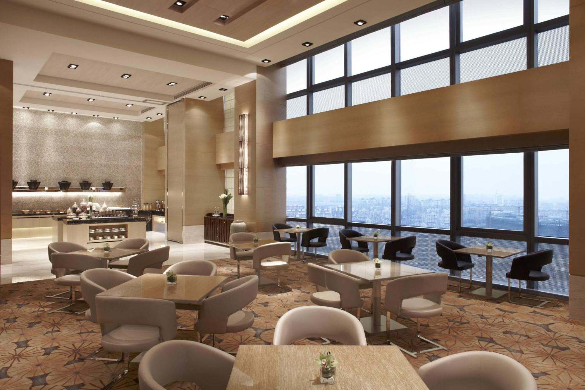 Marriott Pudong East - Only A 30 Minute Drive From Shanghai